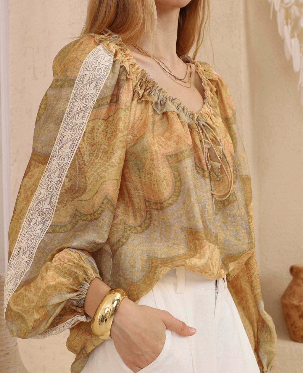 Amadora Blouse