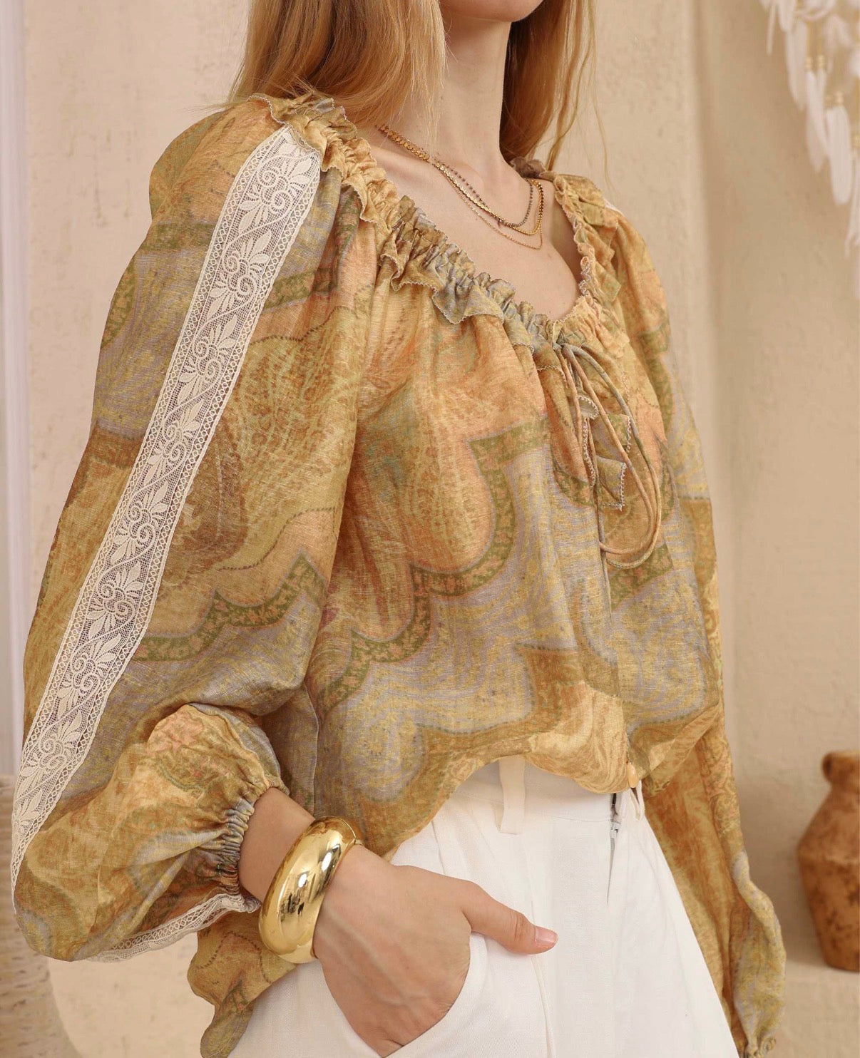 Amadora Blouse