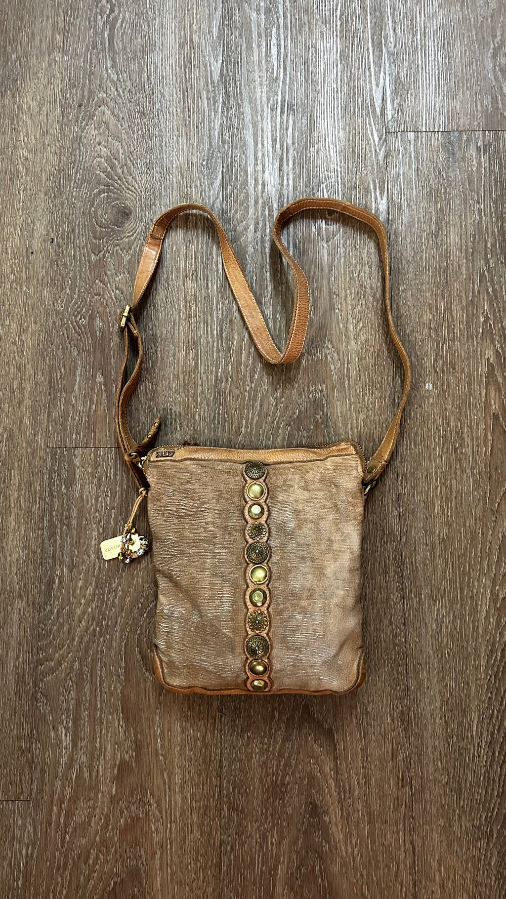Indie Crossbody - Camel