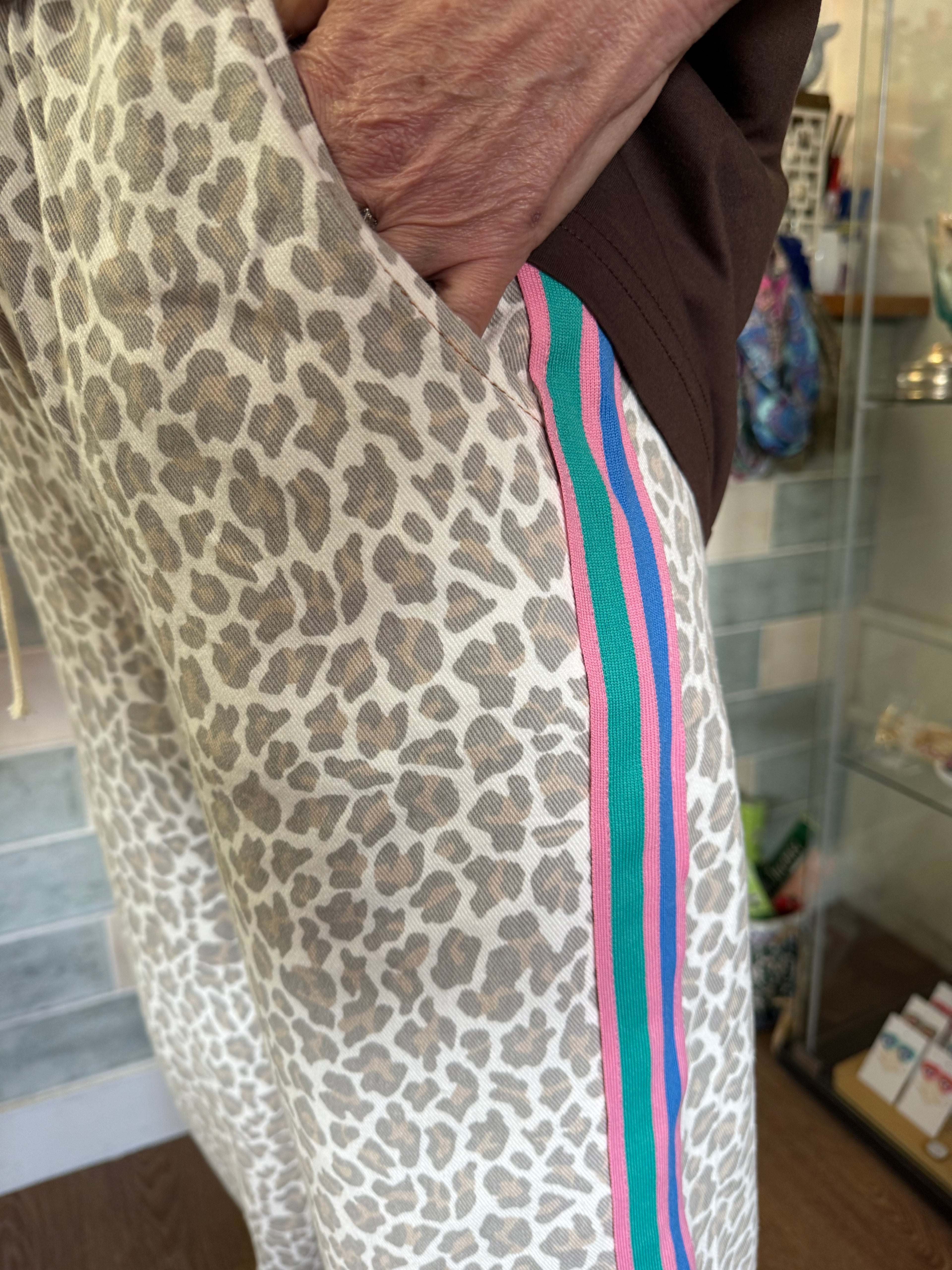 Rainbow leopard pant - By Frankie