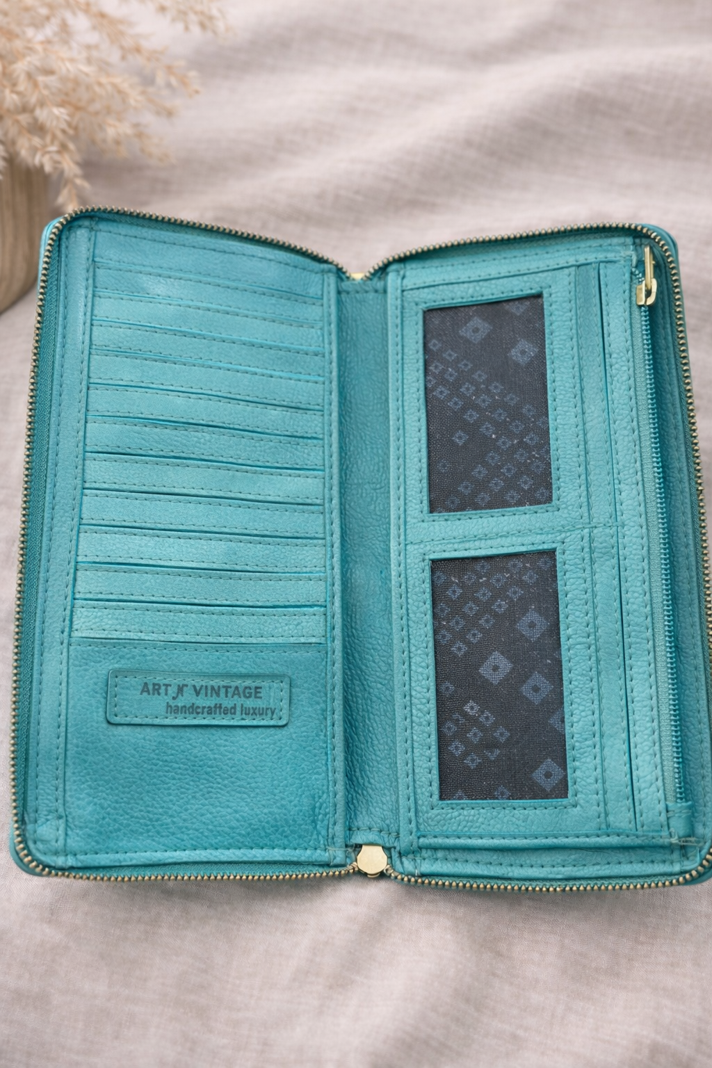 Love Wallet