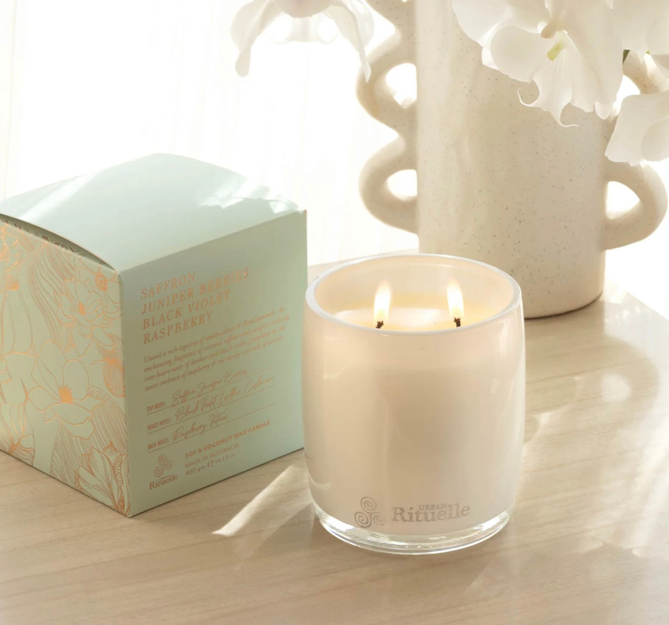 Saffron, Juniper Berries, Black Violet & Raspberry - Soy Candle
