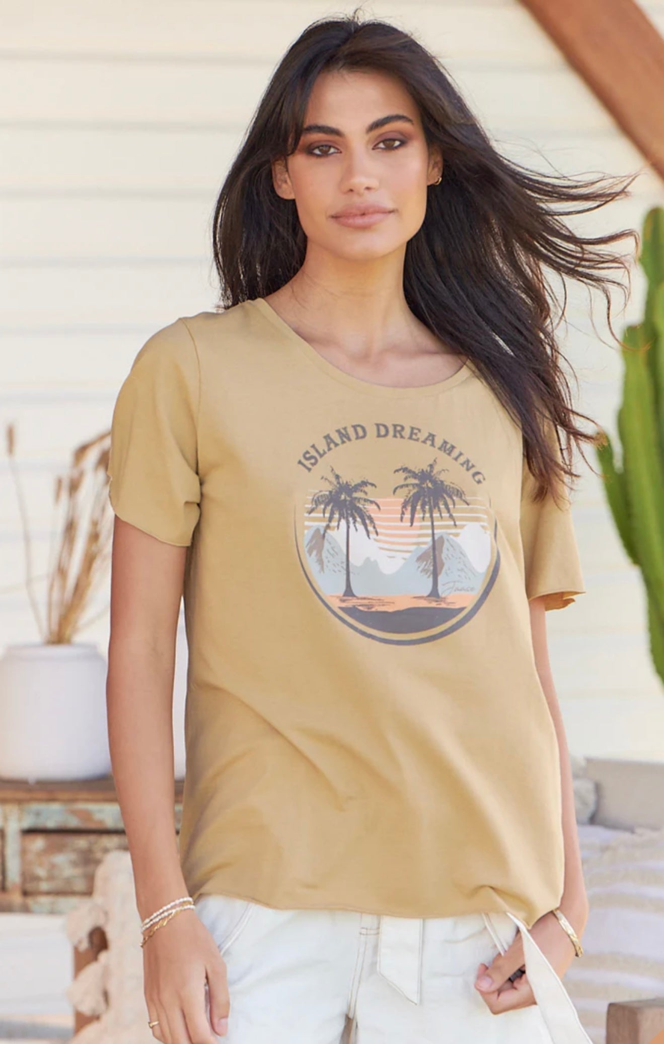 Vintage Tee - Island Dreaming