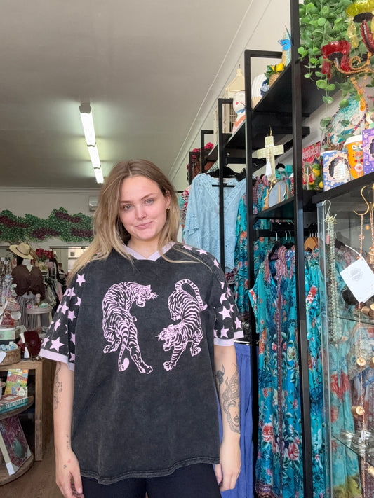 Two Tigers - By Frankie Tee