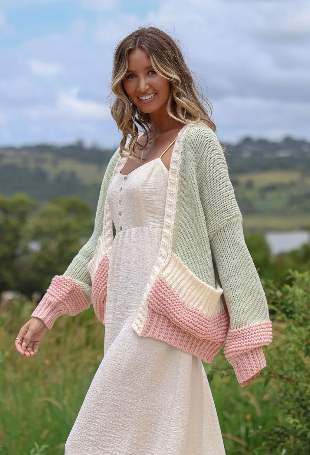Betsy - Cardigan