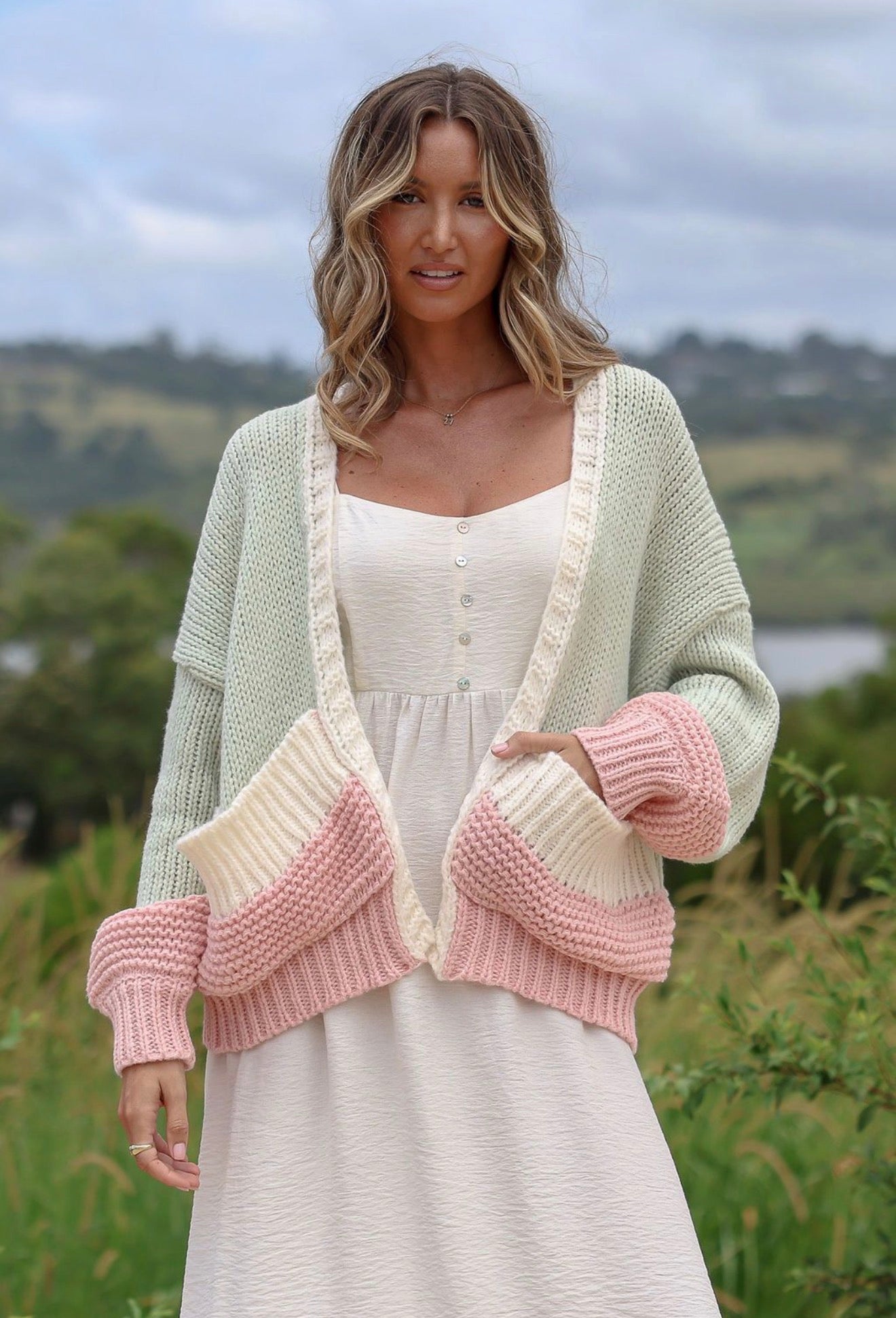 Betsy - Cardigan