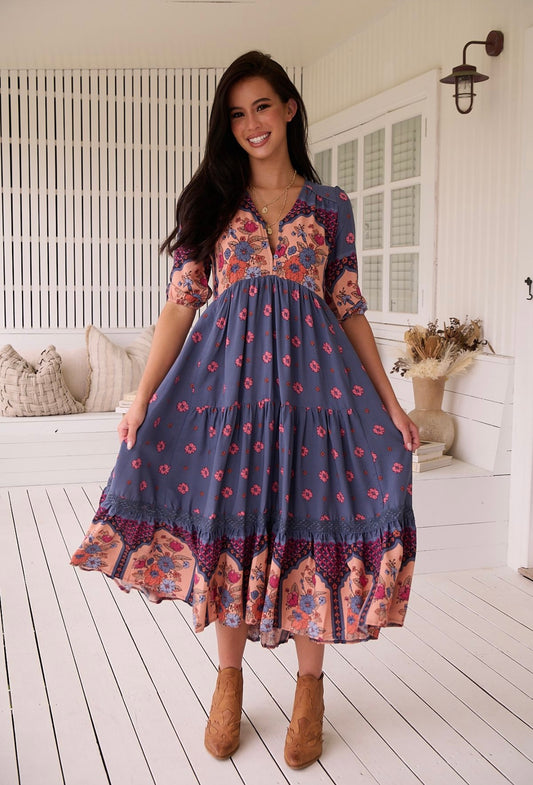 Eve Lace - Midi Dress